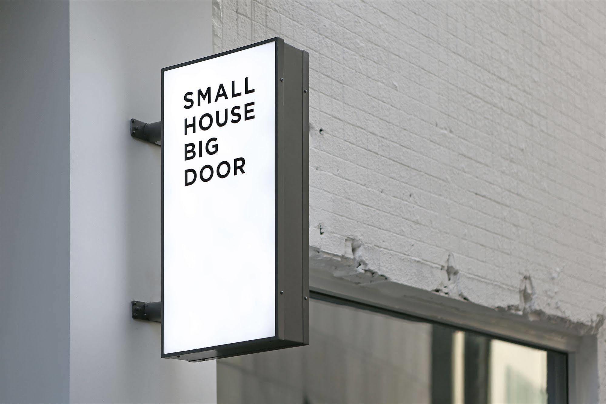 Small House Big Door Seul Exterior foto